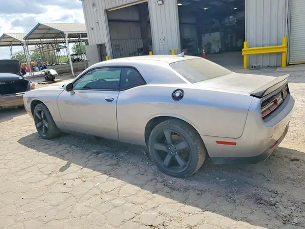2C3CDZAG7HH641031 2017 DODGE CHALLENGER - Image 2
