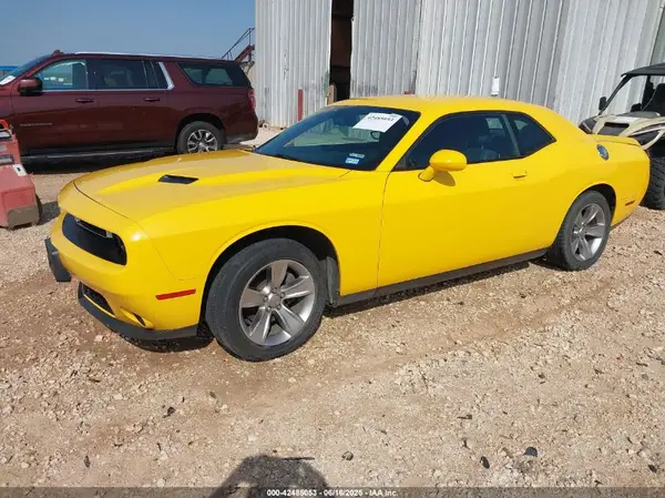 2C3CDZAG7JH110952 2018 DODGE CHALLENGER - Image 2