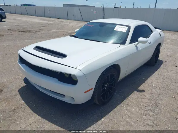 2C3CDZAG7JH123880 2018 DODGE CHALLENGER - Image 2