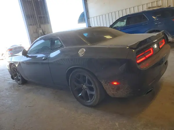 2C3CDZAG7JH128402 2018 DODGE CHALLENGER - Image 2