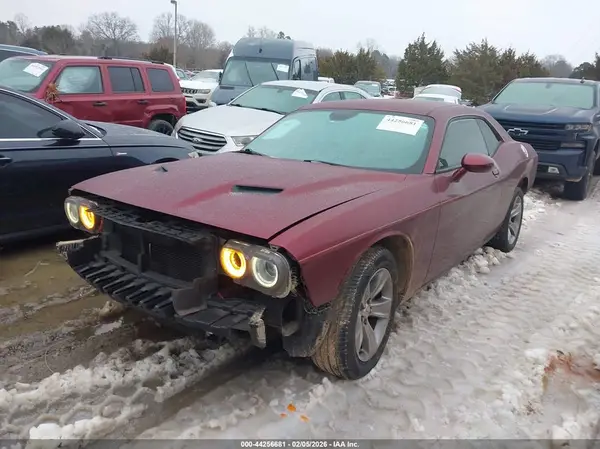 2C3CDZAG7JH227964 2018 DODGE CHALLENGER - Image 2