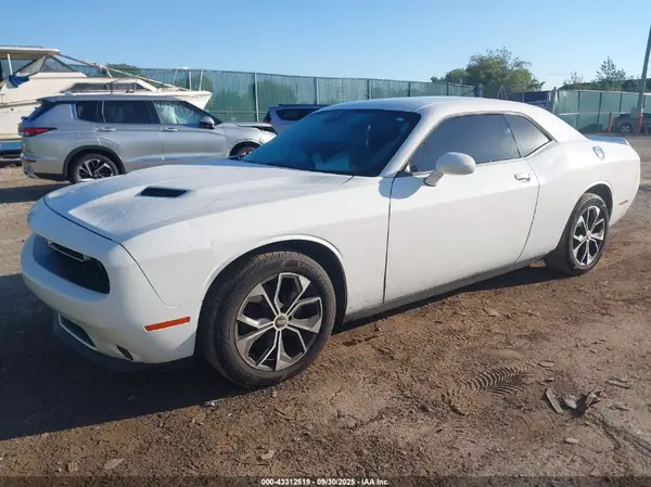 2C3CDZAG7JH232985 2018 DODGE CHALLENGER - Image 2