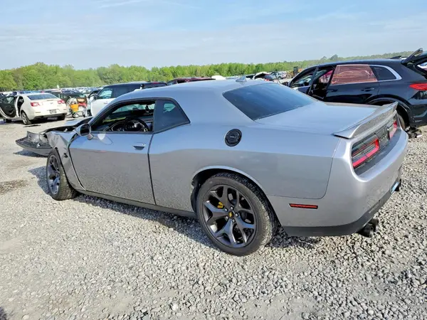 2C3CDZAG7JH258762 2018 DODGE CHALLENGER - Image 2