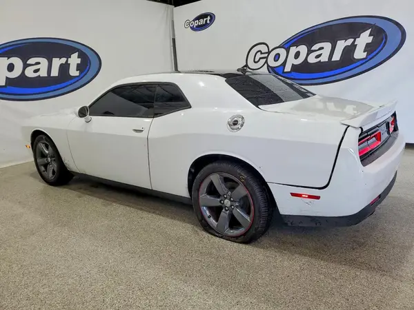 2C3CDZAG7JH287081 2018 DODGE CHALLENGER - Image 2