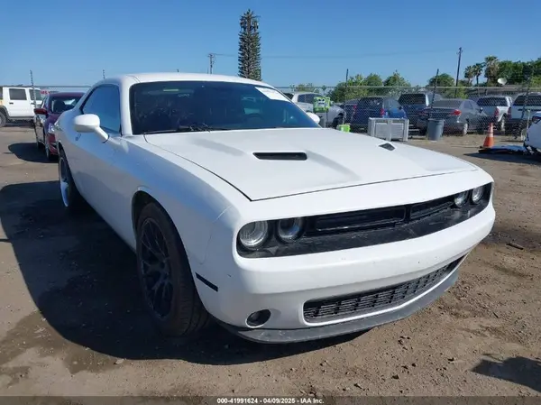 2C3CDZAG7JH310892 2018 DODGE CHALLENGER - Image 1