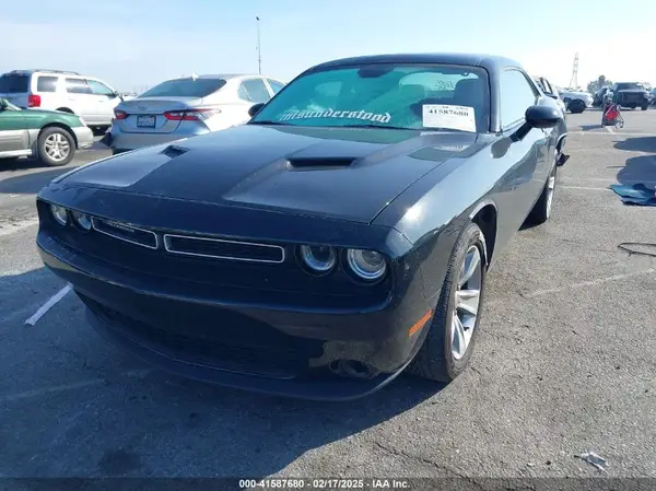 2C3CDZAG7JH328194 2018 DODGE CHALLENGER - Image 2