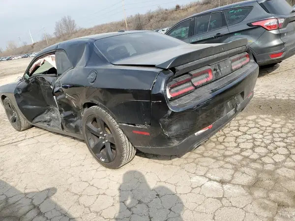 2C3CDZAG7JH333525 2018 DODGE CHALLENGER - Image 2