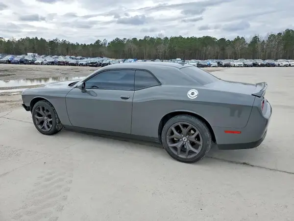 2C3CDZAG7JH339583 2018 DODGE CHALLENGER - Image 2