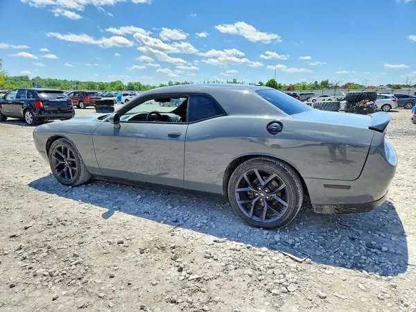 2C3CDZAG7KH574972 2019 DODGE CHALLENGER - Image 2