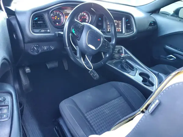 2C3CDZAG7KH631767 2019 DODGE CHALLENGER - Image 8