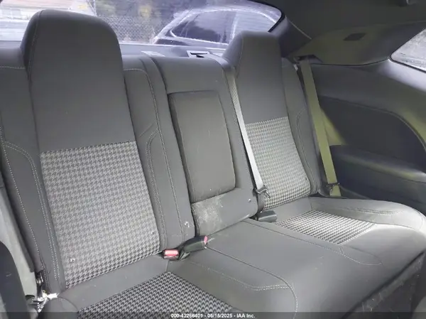 2C3CDZAG7KH670018 2019 DODGE CHALLENGER - Image 8
