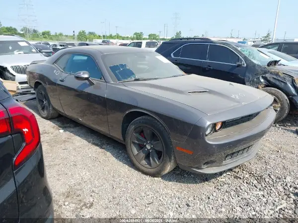2C3CDZAG7KH677566 2019 DODGE CHALLENGER - Image 1