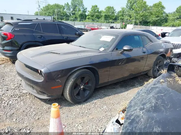 2C3CDZAG7KH677566 2019 DODGE CHALLENGER - Image 2