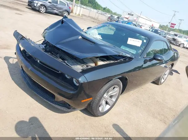 2C3CDZAG7LH125020 2020 DODGE CHALLENGER - Image 2