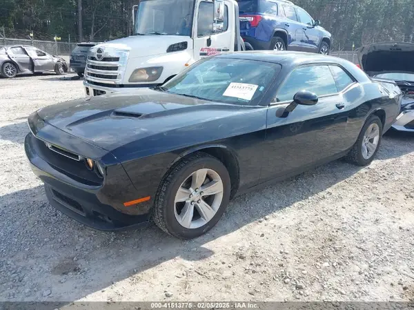2C3CDZAG7PH526444 2023 DODGE CHALLENGER - Image 2