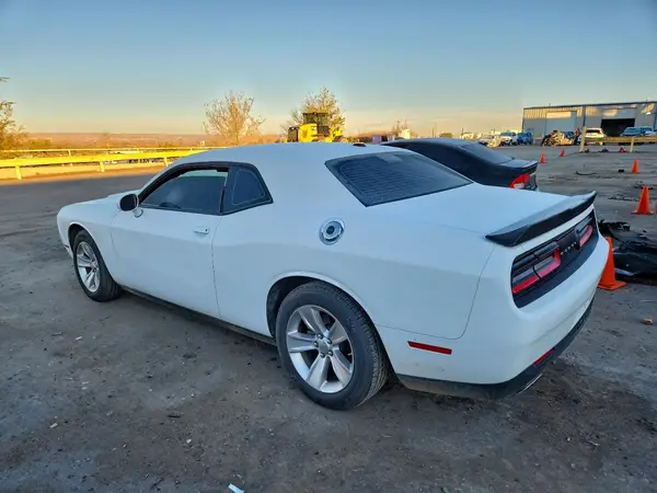 2C3CDZAG7PH577877 2023 DODGE CHALLENGER - Image 2