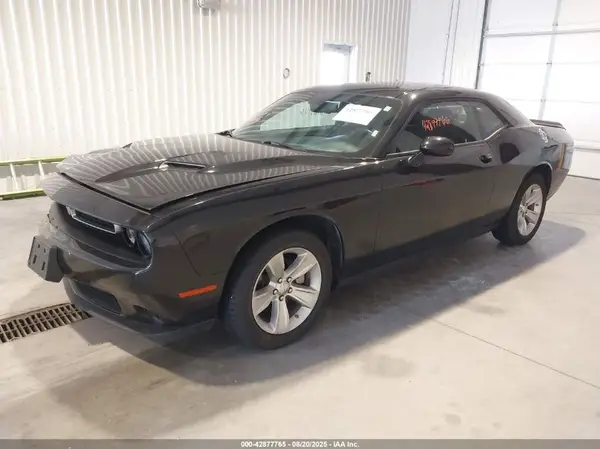 2C3CDZAG7PH586482 2023 DODGE CHALLENGER - Image 2