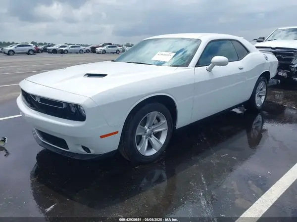 2C3CDZAG7PH590614 2023 DODGE CHALLENGER - Image 2