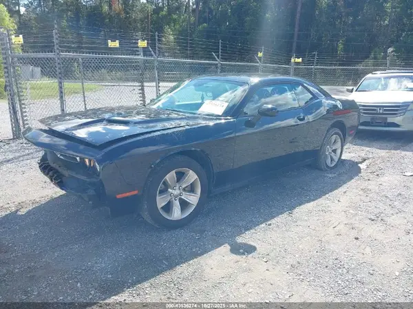 2C3CDZAG7PH670141 2023 DODGE CHALLENGER - Image 2