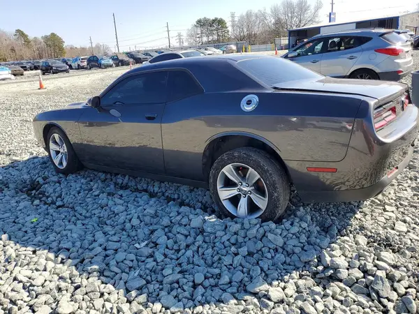 2C3CDZAG8GH131785 2016 DODGE CHALLENGER - Image 2