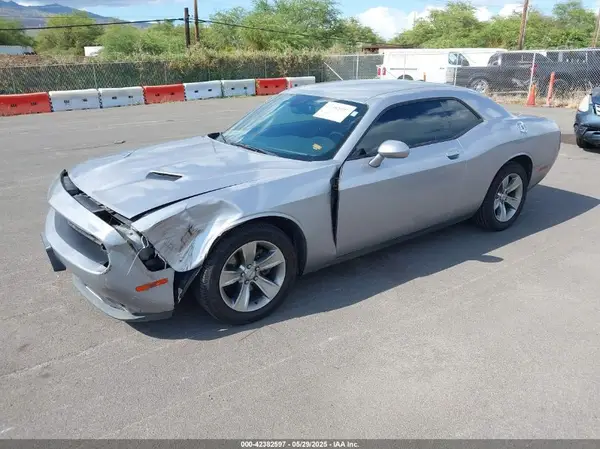 2C3CDZAG8GH145413 2016 DODGE CHALLENGER - Image 2