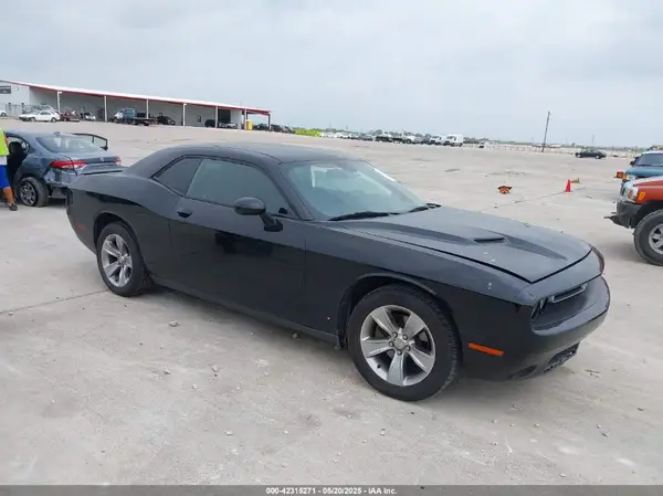 2C3CDZAG8GH171610 2016 DODGE CHALLENGER - Image 1