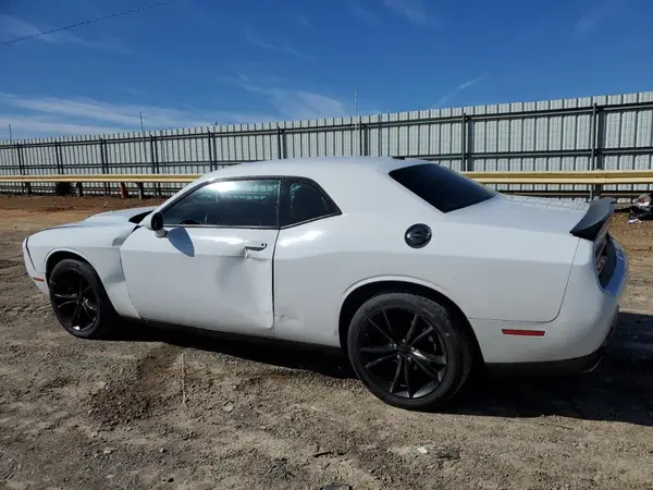 2C3CDZAG8GH183529 2016 DODGE CHALLENGER - Image 2