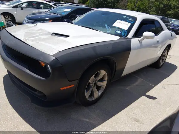 2C3CDZAG8GH184003 2016 DODGE CHALLENGER - Image 2