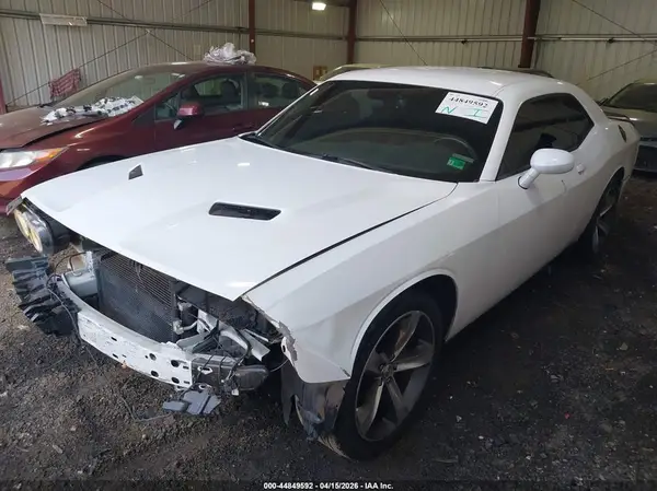 2C3CDZAG8GH185233 2016 DODGE CHALLENGER - Image 2