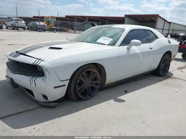 2C3CDZAG8GH195177 2016 DODGE CHALLENGER - Image 2