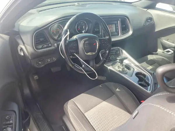2C3CDZAG8GH201074 2016 DODGE CHALLENGER - Image 8