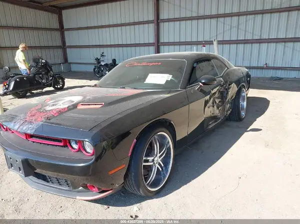 2C3CDZAG8GH202208 2016 DODGE CHALLENGER - Image 2