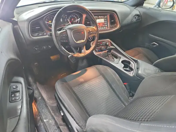 2C3CDZAG8GH221390 2016 DODGE CHALLENGER - Image 8