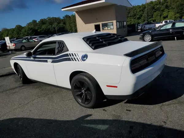 2C3CDZAG8GH225715 2016 DODGE CHALLENGER - Image 2
