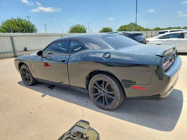 2C3CDZAG8GH236536 2016 DODGE CHALLENGER - Image 2
