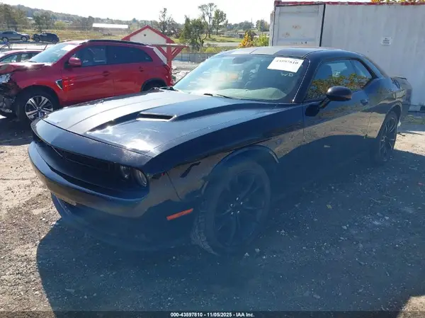 2C3CDZAG8GH236584 2016 DODGE CHALLENGER - Image 2