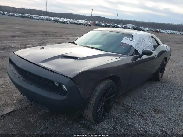 2C3CDZAG8GH256236 2016 DODGE CHALLENGER - Image 2