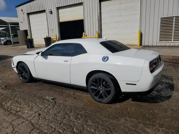 2C3CDZAG8GH264773 2016 DODGE CHALLENGER - Image 2