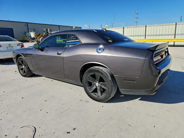 2C3CDZAG8GH265129 2016 DODGE CHALLENGER - Image 2