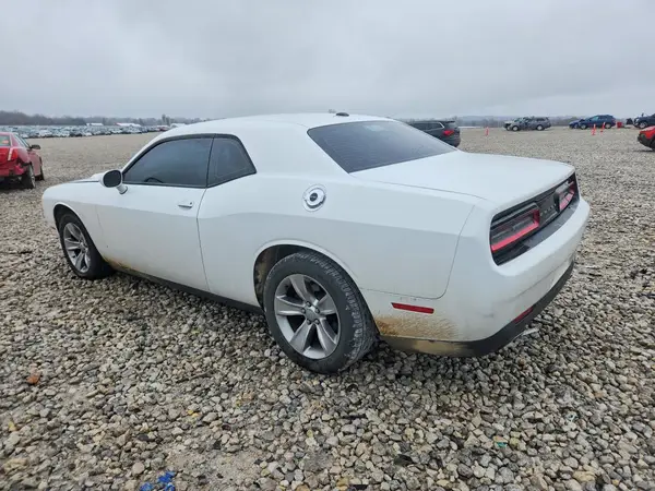 2C3CDZAG8GH265146 2016 DODGE CHALLENGER - Image 2
