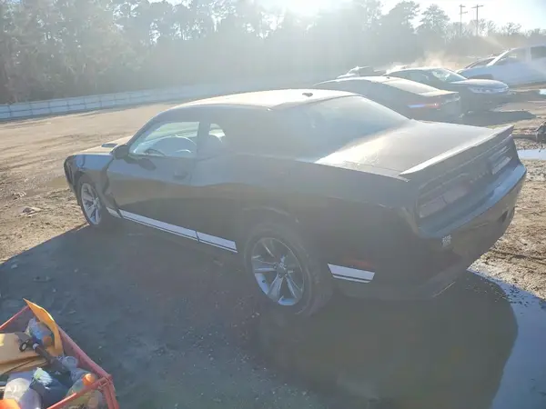2C3CDZAG8GH351895 2016 DODGE CHALLENGER - Image 2