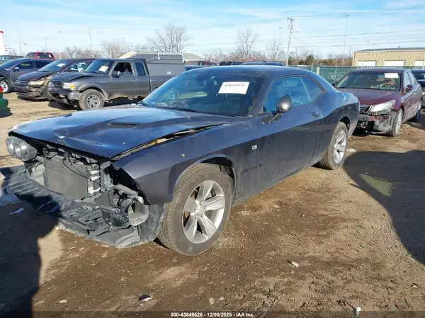 2C3CDZAG8GH352903 2016 DODGE CHALLENGER - Image 2
