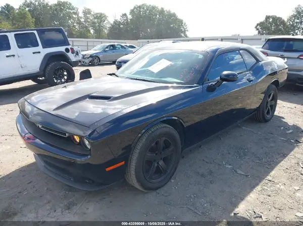 2C3CDZAG8HH501229 2017 DODGE CHALLENGER - Image 2