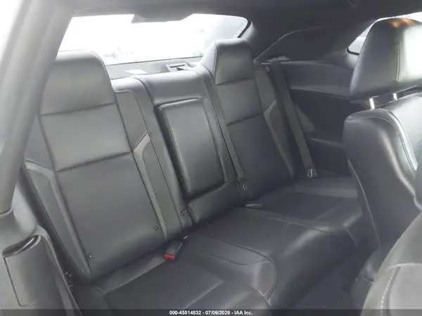 2C3CDZAG8HH501246 2017 DODGE CHALLENGER - Image 8
