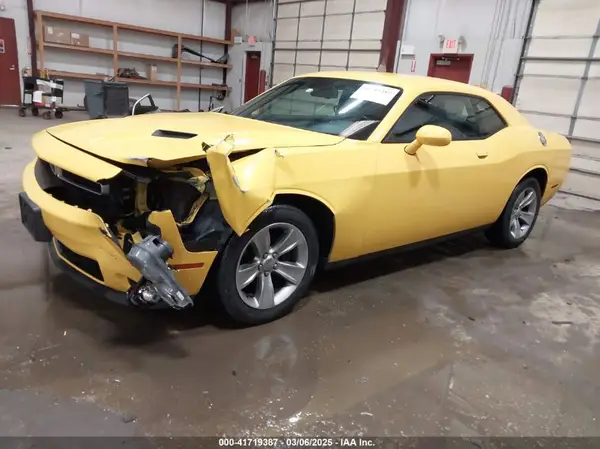 2C3CDZAG8HH501618 2017 DODGE CHALLENGER - Image 2