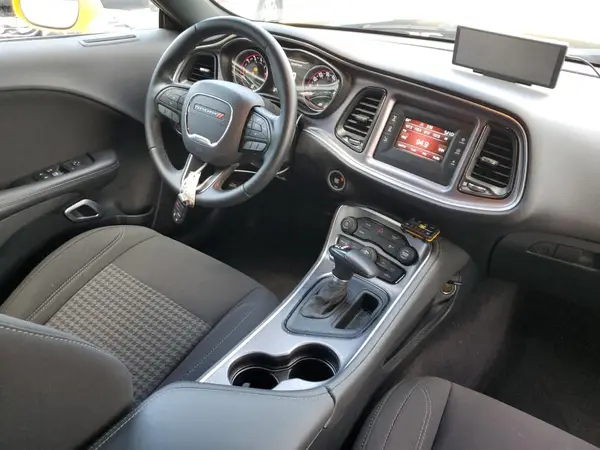 2C3CDZAG8HH502073 2017 DODGE CHALLENGER - Image 8