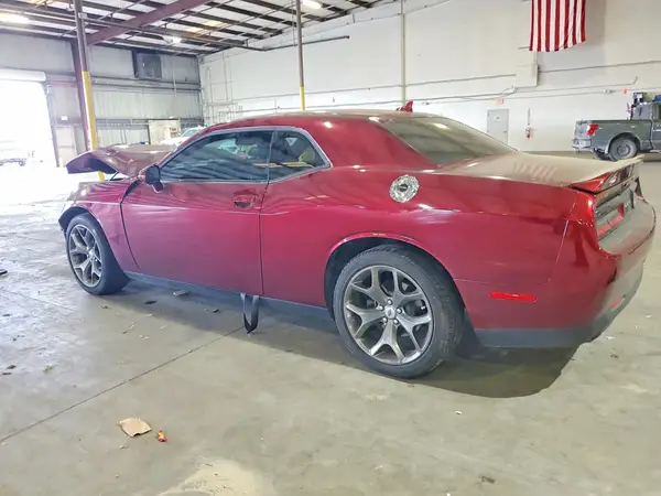 2C3CDZAG8HH509606 2017 DODGE CHALLENGER - Image 2