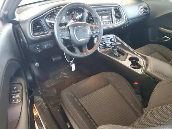 2C3CDZAG8HH536076 2017 DODGE CHALLENGER - Image 8