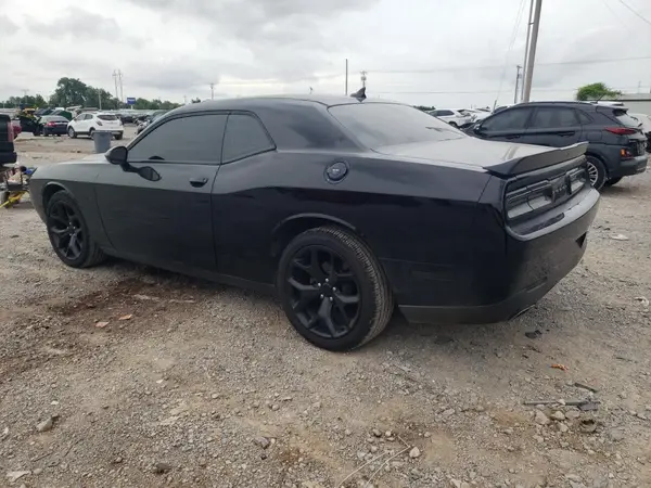 2C3CDZAG8HH554576 2017 DODGE CHALLENGER - Image 2
