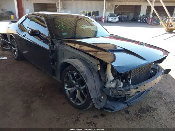 2C3CDZAG8HH560619 2017 DODGE CHALLENGER - Image 1